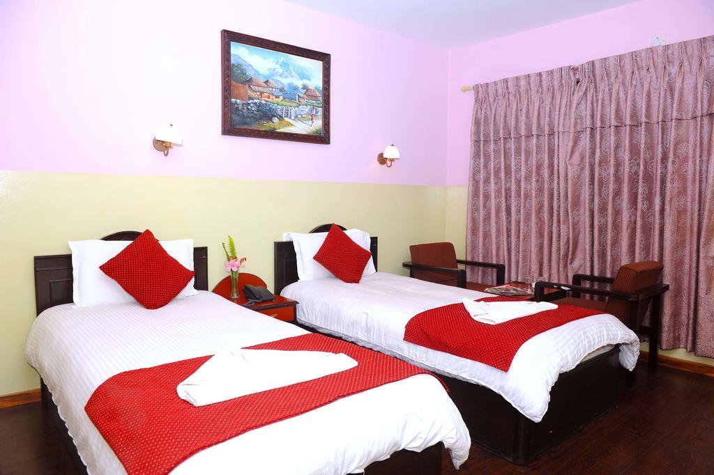 Hotel Splendid View Pokhara Exteriör bild