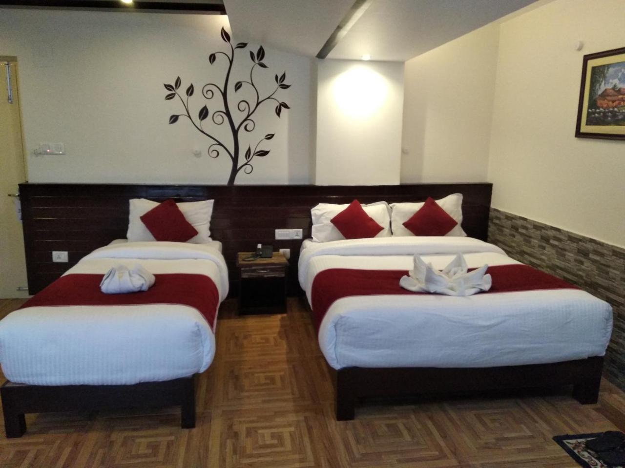 Hotel Splendid View Pokhara Exteriör bild