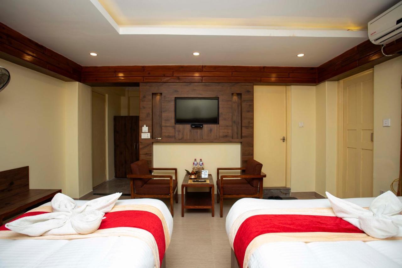 Hotel Splendid View Pokhara Exteriör bild