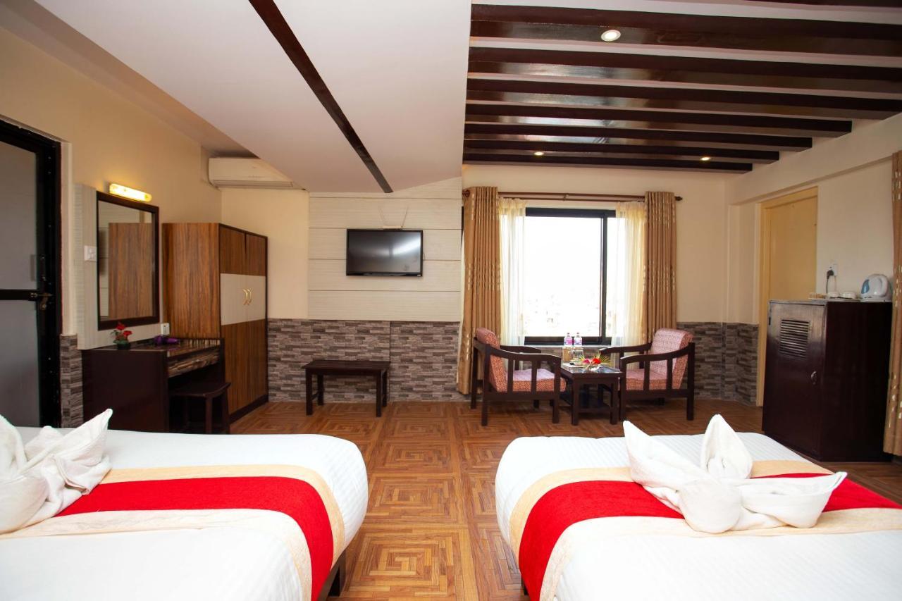 Hotel Splendid View Pokhara Exteriör bild