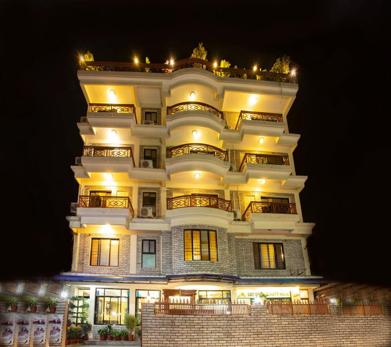 Hotel Splendid View Pokhara Exteriör bild