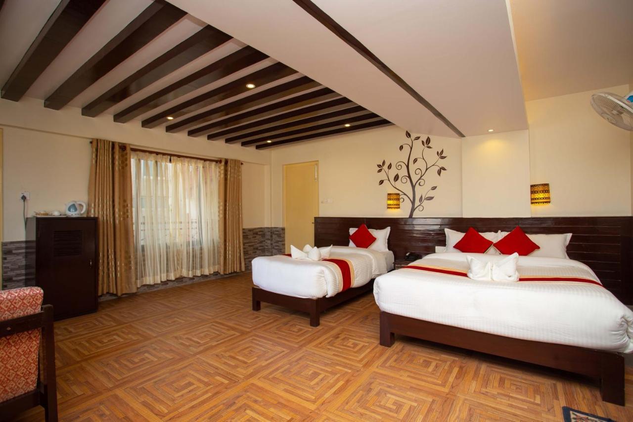 Hotel Splendid View Pokhara Exteriör bild